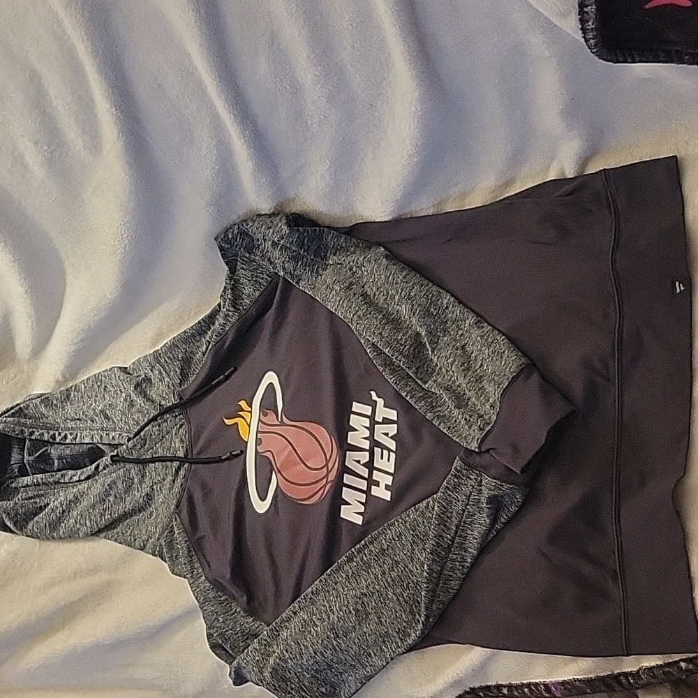 Fanatics Miami Heat Gray and Black Hoodie Size M